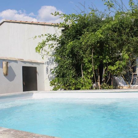 Chez Elles En Provence Villa น็องส์-เลส์-แป็งส์ ภายนอก รูปภาพ