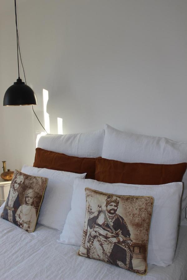 Chez Elles En Provence Villa น็องส์-เลส์-แป็งส์ ภายนอก รูปภาพ