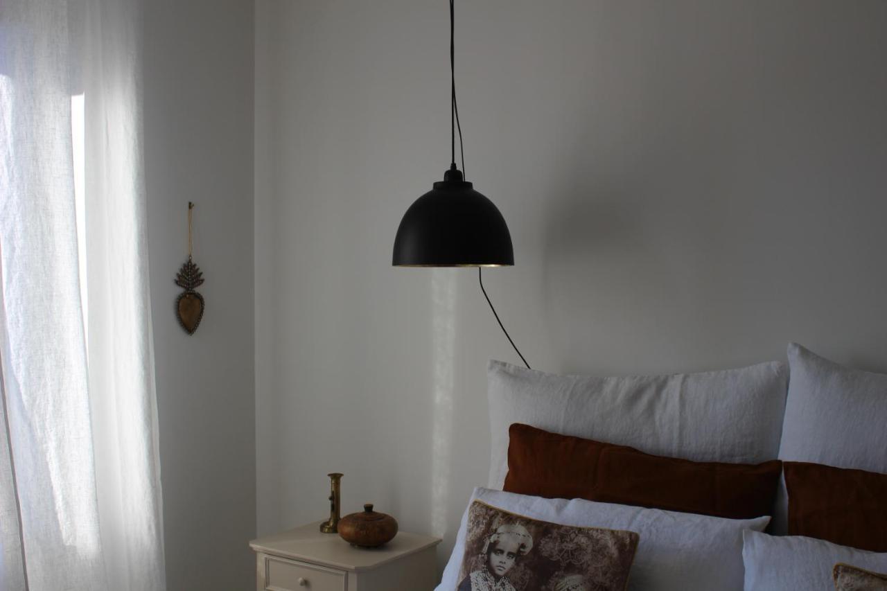 Chez Elles En Provence Villa น็องส์-เลส์-แป็งส์ ภายนอก รูปภาพ