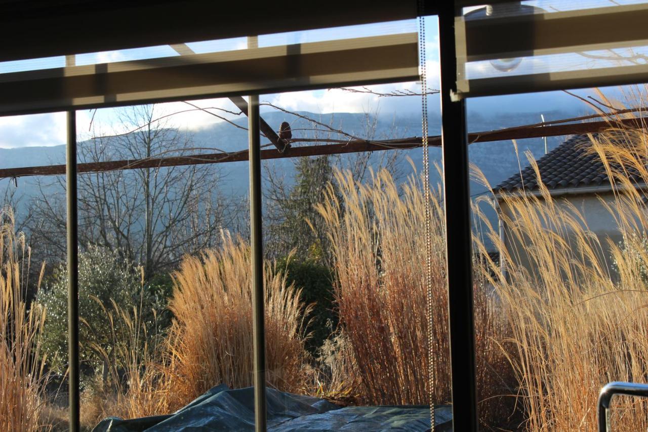 Chez Elles En Provence Villa น็องส์-เลส์-แป็งส์ ภายนอก รูปภาพ