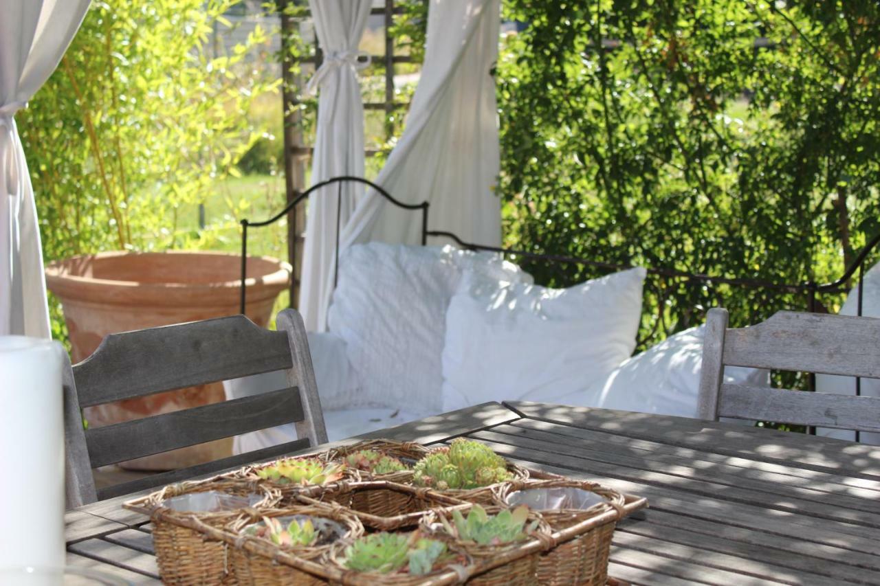 Chez Elles En Provence Villa น็องส์-เลส์-แป็งส์ ภายนอก รูปภาพ